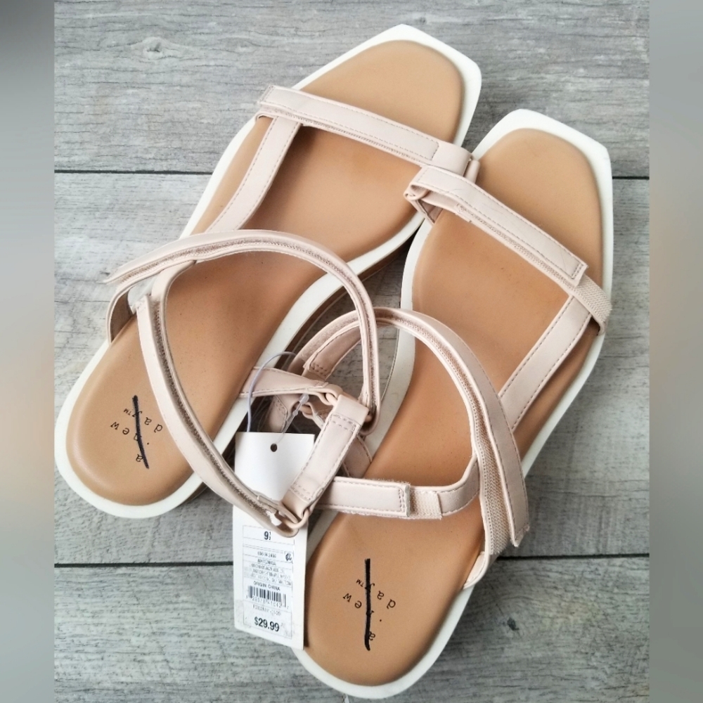 Womens A New Day Nude Nova Platform Sandals Size 9.5